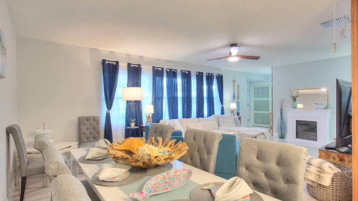 Largo Apartment | The Mermaid and the Sea Turtle
