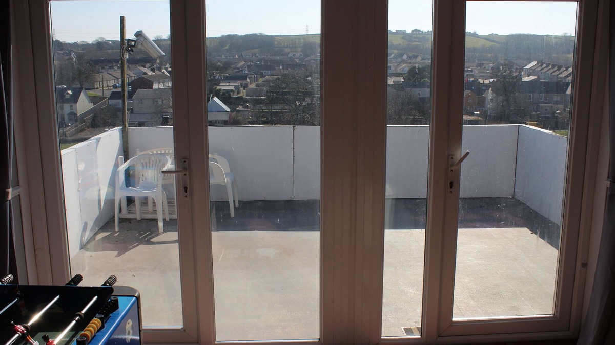 Pembroke Hotel | The Middlegate Hotel