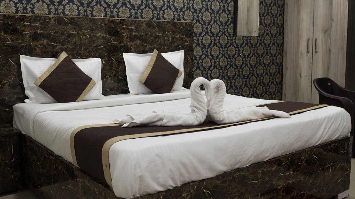 Rasulgarh Hotel | THE MIDLAND