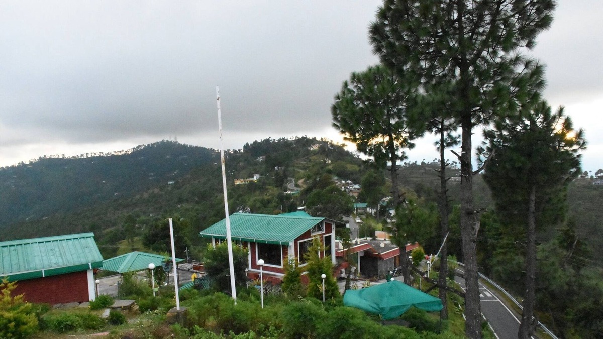 Almora Hotel | The Moksha Retreat
