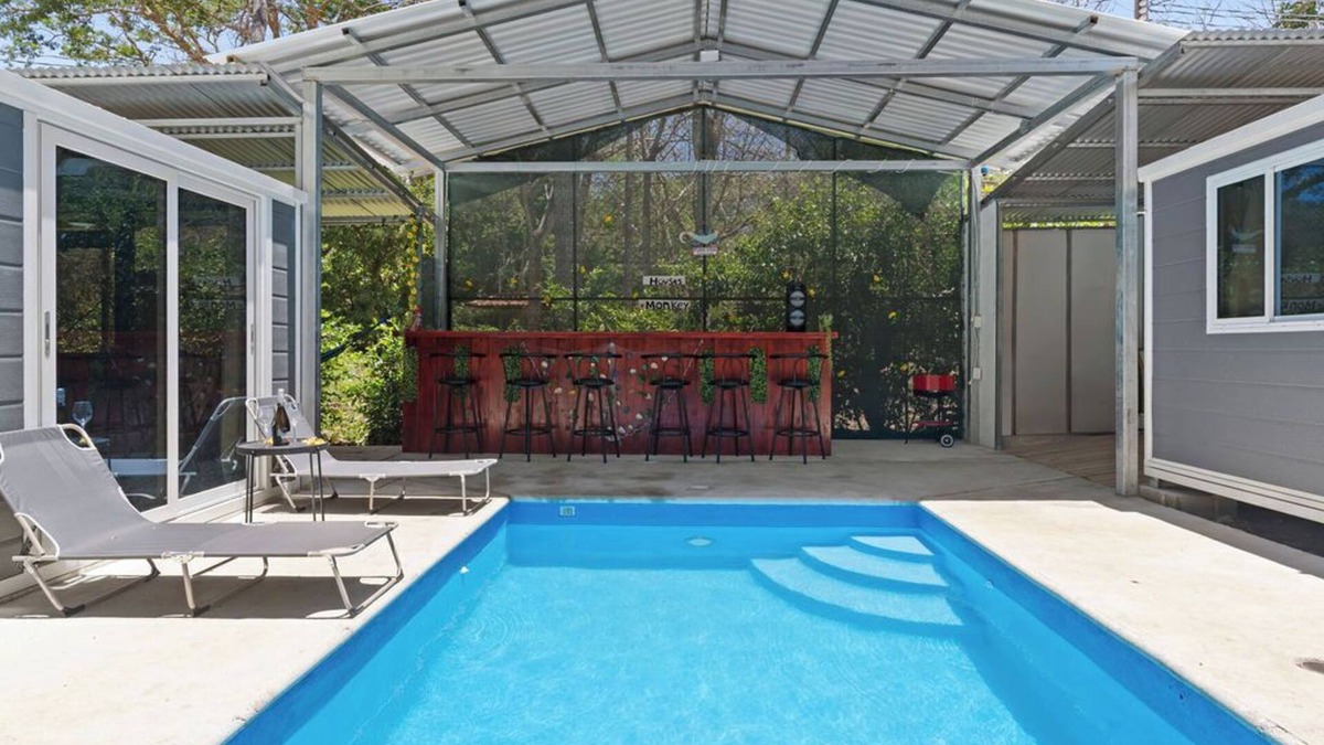 Matapala House | The Monkey Houses - Sleeps 16 - Pool -5 min walk to Beach