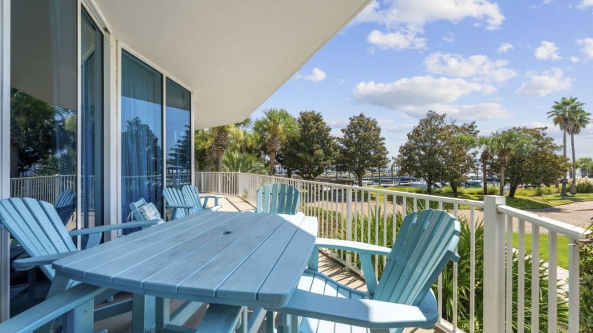 Orange Beach Condo | The Moorings 101 | Balcony