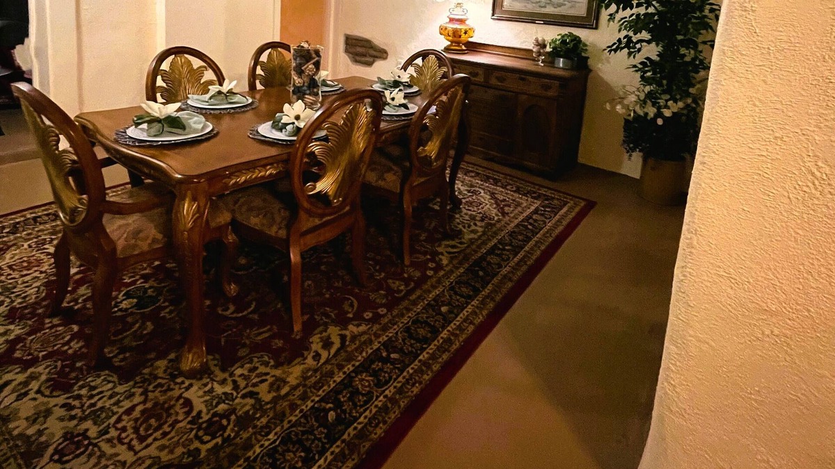 Tombstone House | The Moriah- An exquisitely decorated home with an 1800's look located in town.