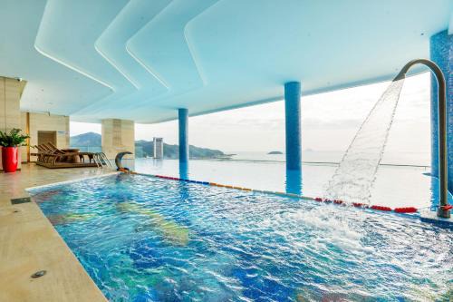 Nha Trang Hotel | The Morning Glow - Handwritten Collection