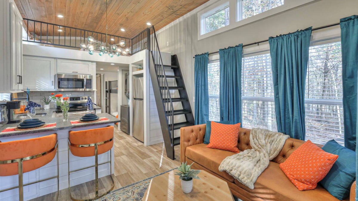 Clifftops Cabin | The Mountaineer at The Retreat at Deer Lick Falls II