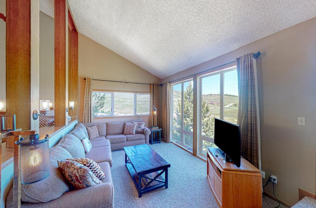 Silvercreek Apartment | The Mountainside - Unit B47