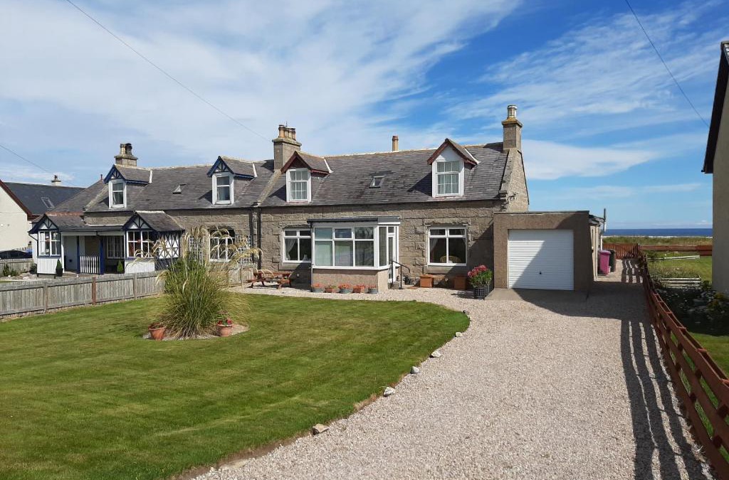 Fochabers House | The Mouries Holiday Cottage