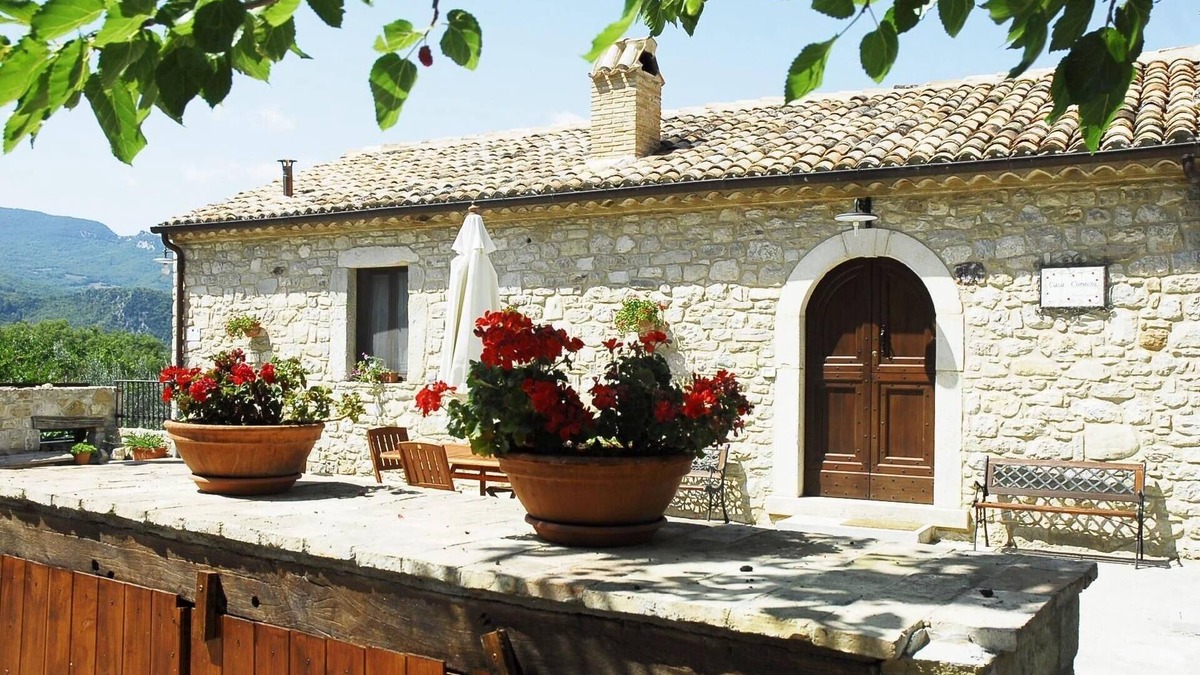 Bomba Apartment | The Mulberry Tree Apartment