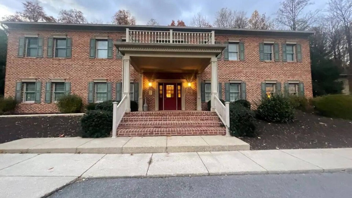 Mercersburg Apartment | The Music Room at Ski Whitetail!