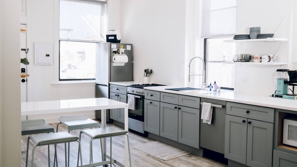 Park West Hotel | The Neighborhood Hotel - Lincoln Park 203 - Two Bedroom