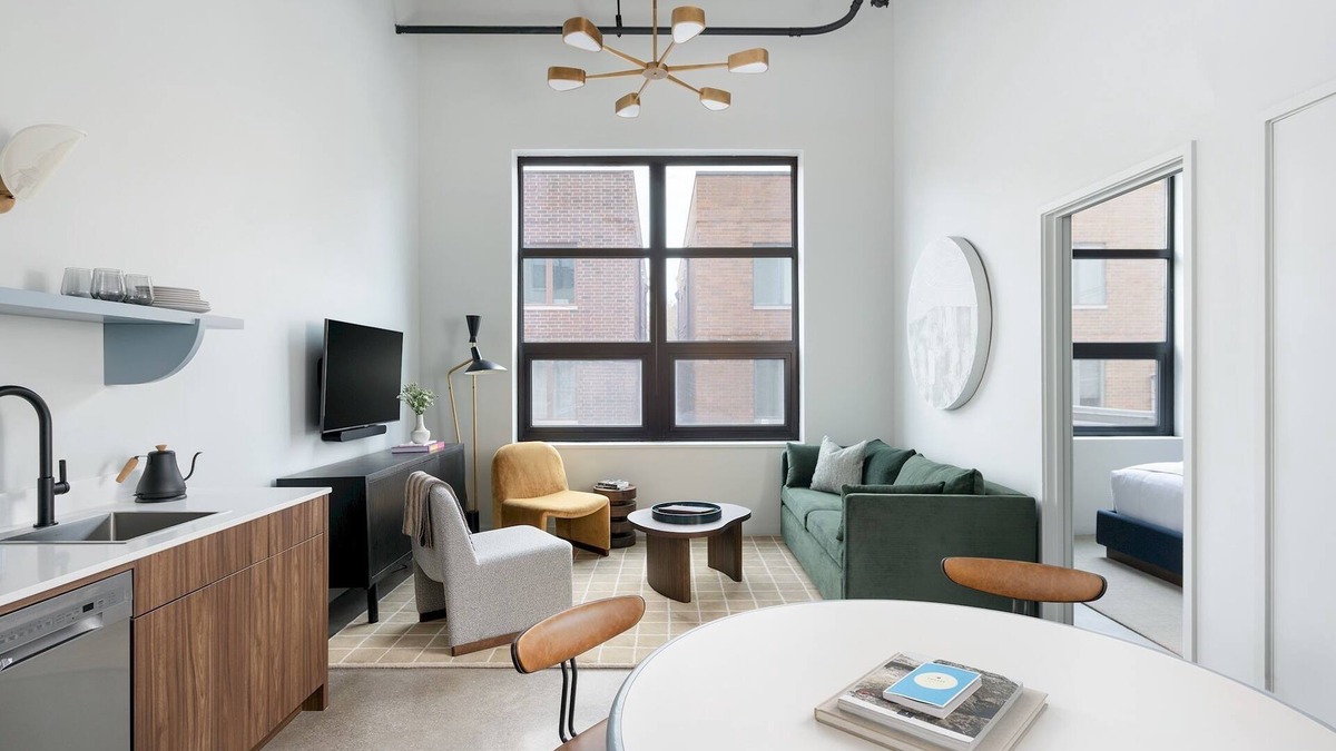 Near West Side Hotel | The Neighborhood Hotel - Little Italy One Bedroom