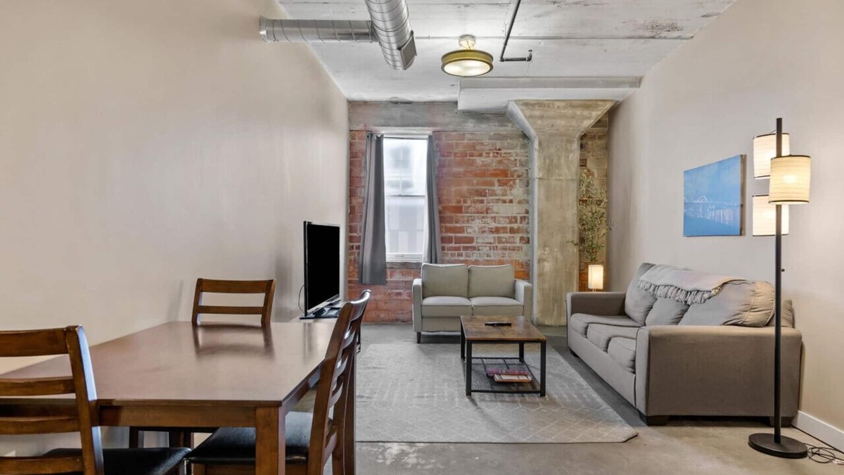 Downtown Apartment | The Nelson Lofts - Unit 4 (2 BR)