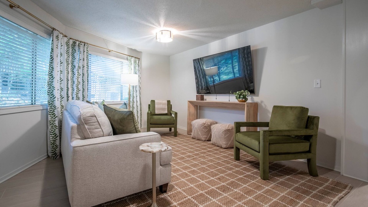 Oxford Condo | The Nest, 2BR Condo by Velvet Ditch Villas