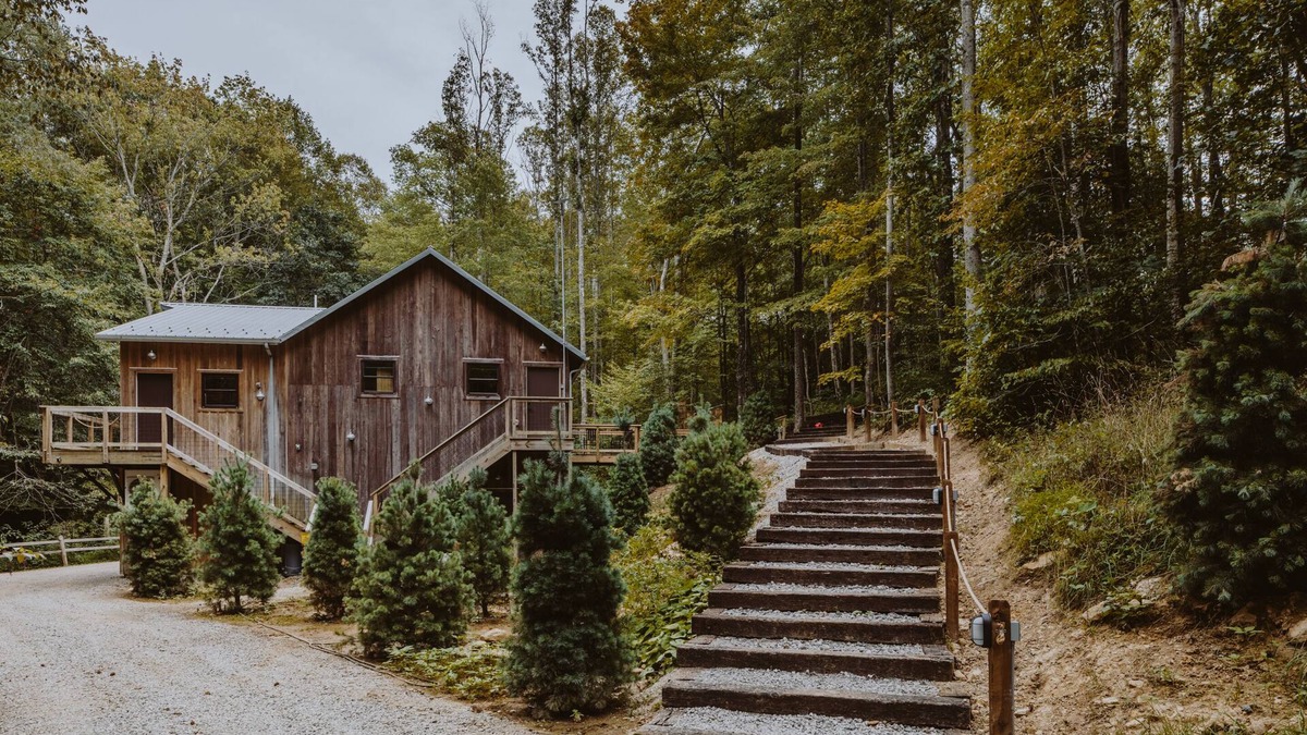 Laurelville House | The Nest @ The Treehouses