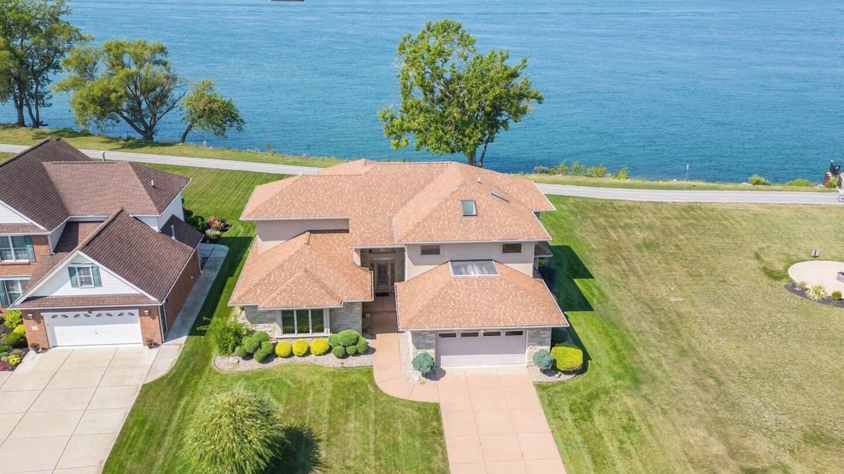 North Tonawanda House | The Niagara Shores by Sul Lago