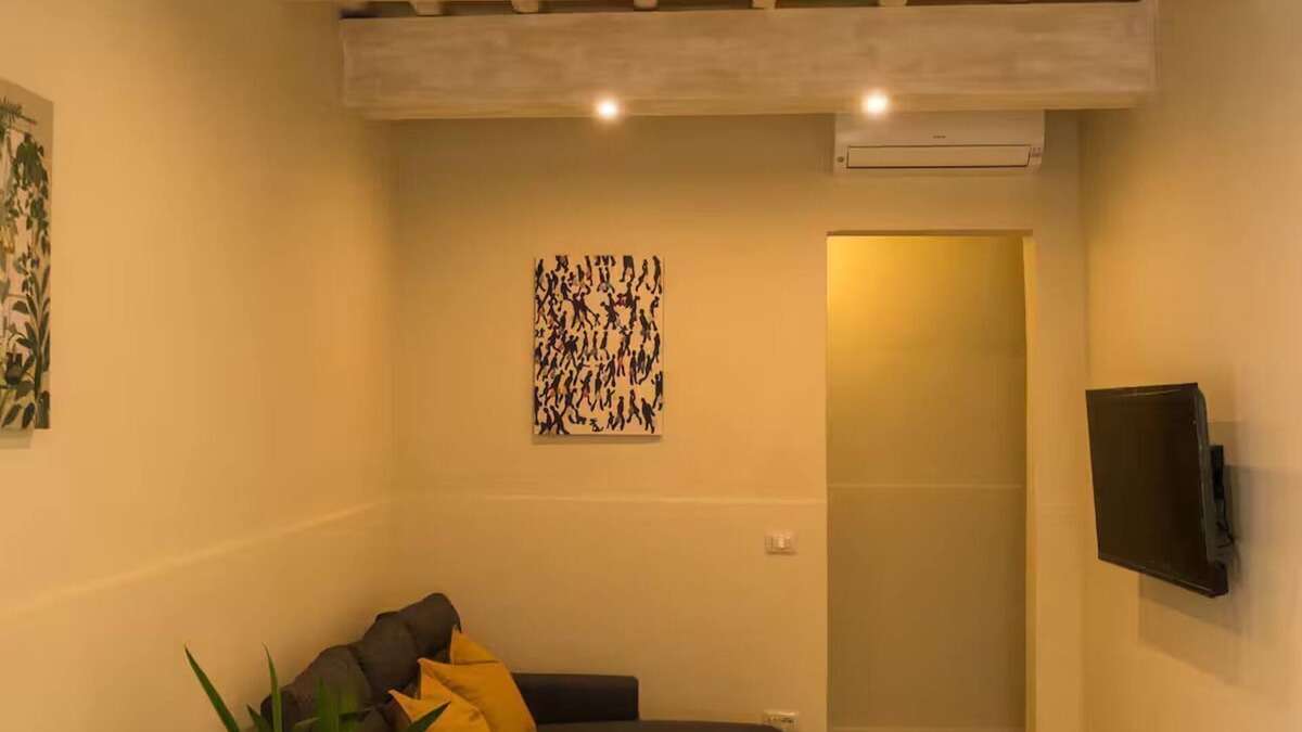 Le Cure Apartment | The Niche of Nicholas App 2