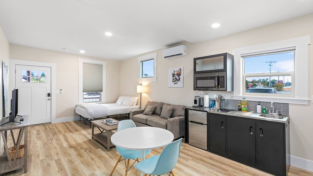 Stanwood Apartment | The Nightingale Nest