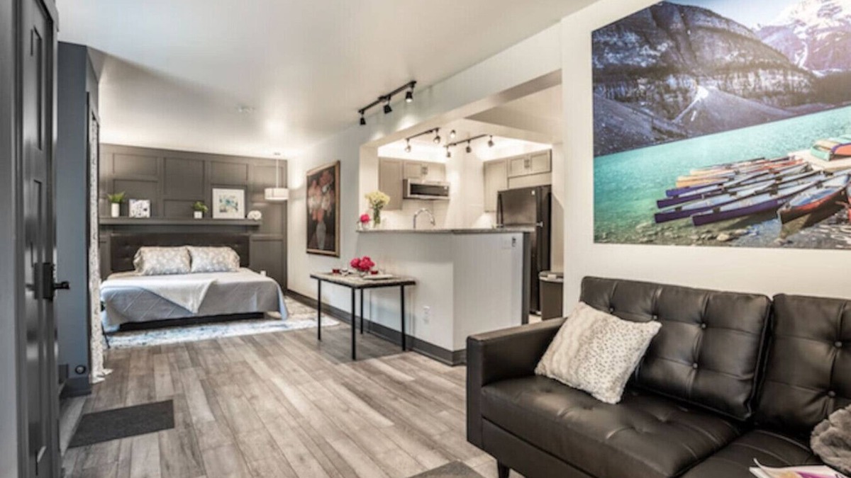 Indianapolis Condo | The Nook Near Broad Ripple/1Bed/1BA Modern Studio