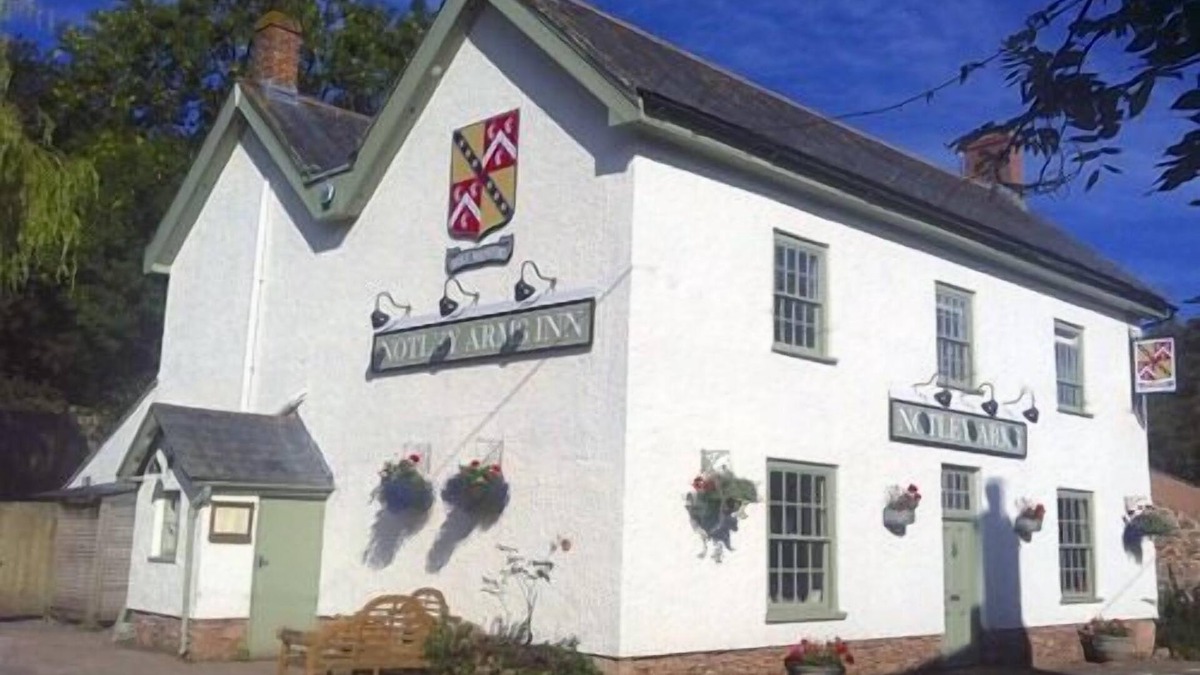Monksilver Hotel | The Notley Arms Inn