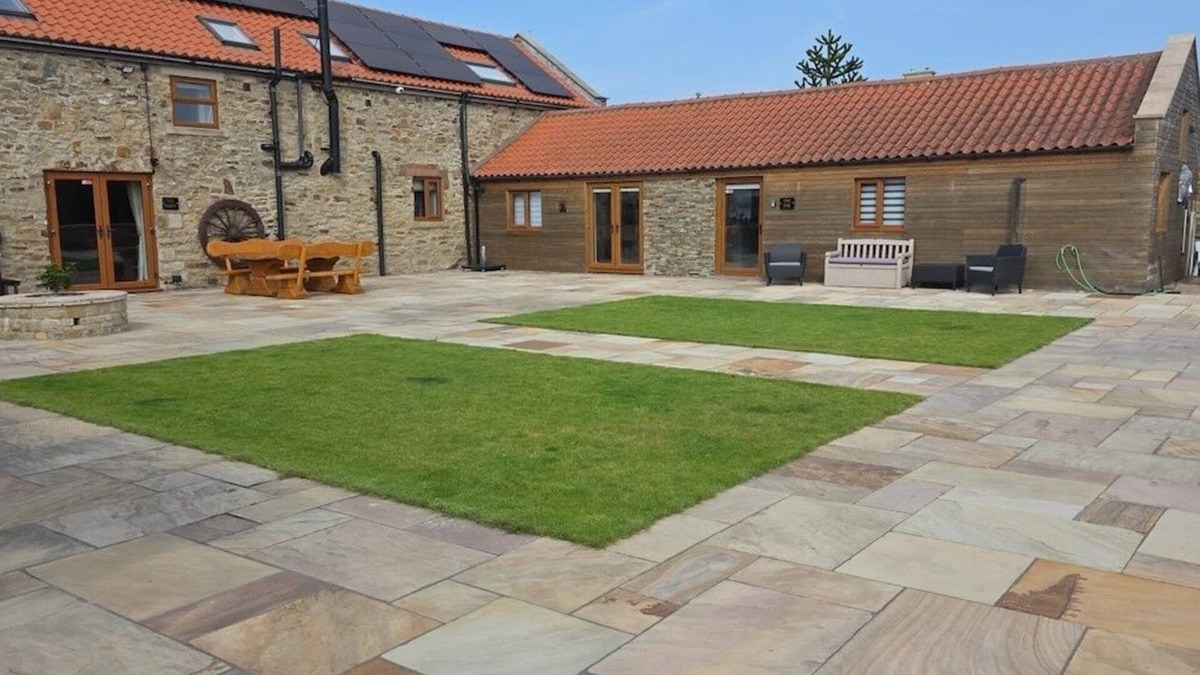 Crook House | The Oak, Country Home, Sleeps 4 with Hot Tub