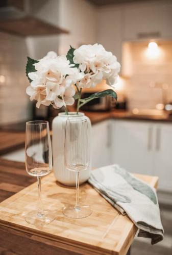 York Apartment | The Oasis Garden Flat