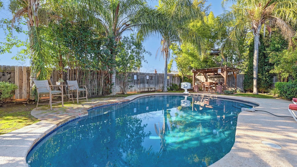 Citrus Heights House | The Oasis Getaway