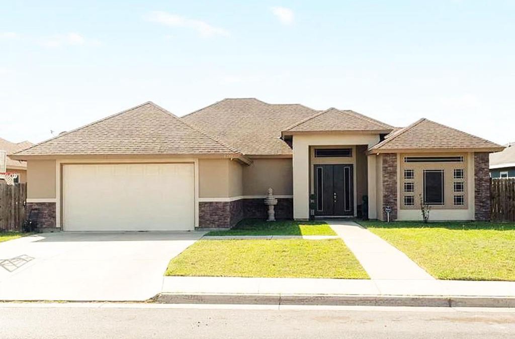Brownsville House | The Oasis- Sleeps 8 (Brownsville, SPI, SpaceX)