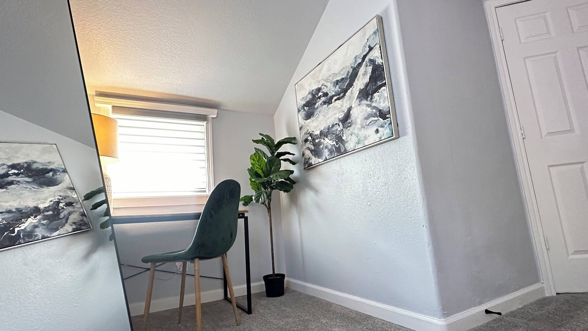 Modesto House | The Oasis - Your Luxury 2BR/1.5BA Home in Downtown Modesto