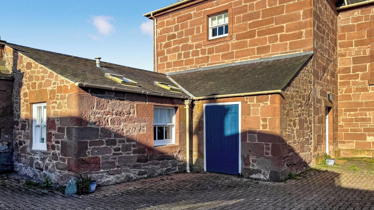 Paxton Cottage | The Old Bakery - UK48319