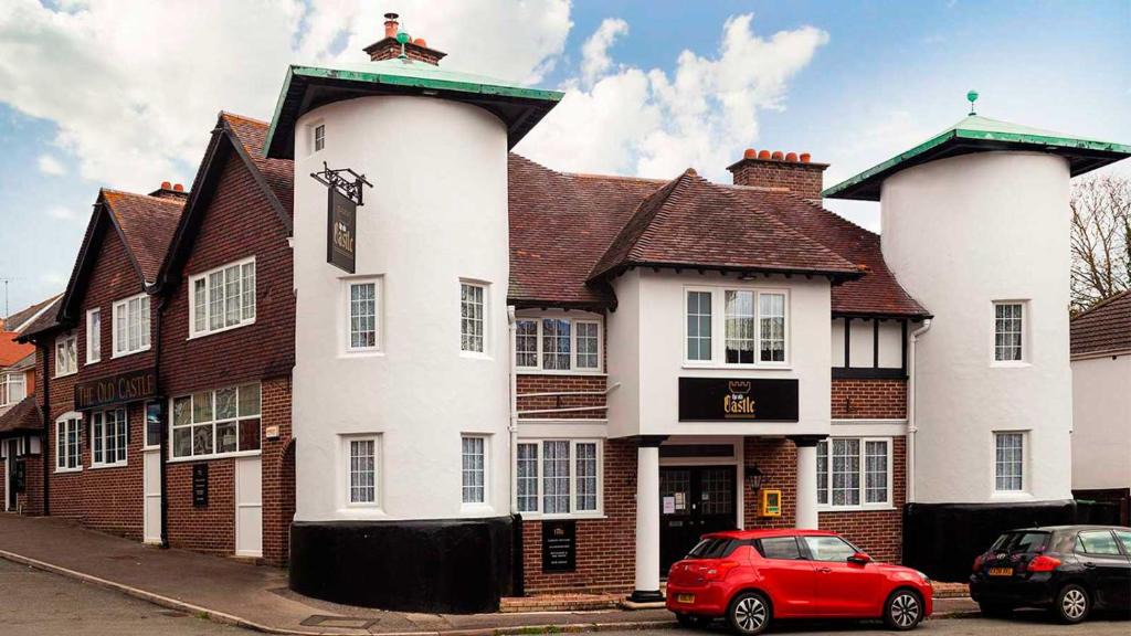 Weymouth Bed & Breakfast | The Old Castle Hotel