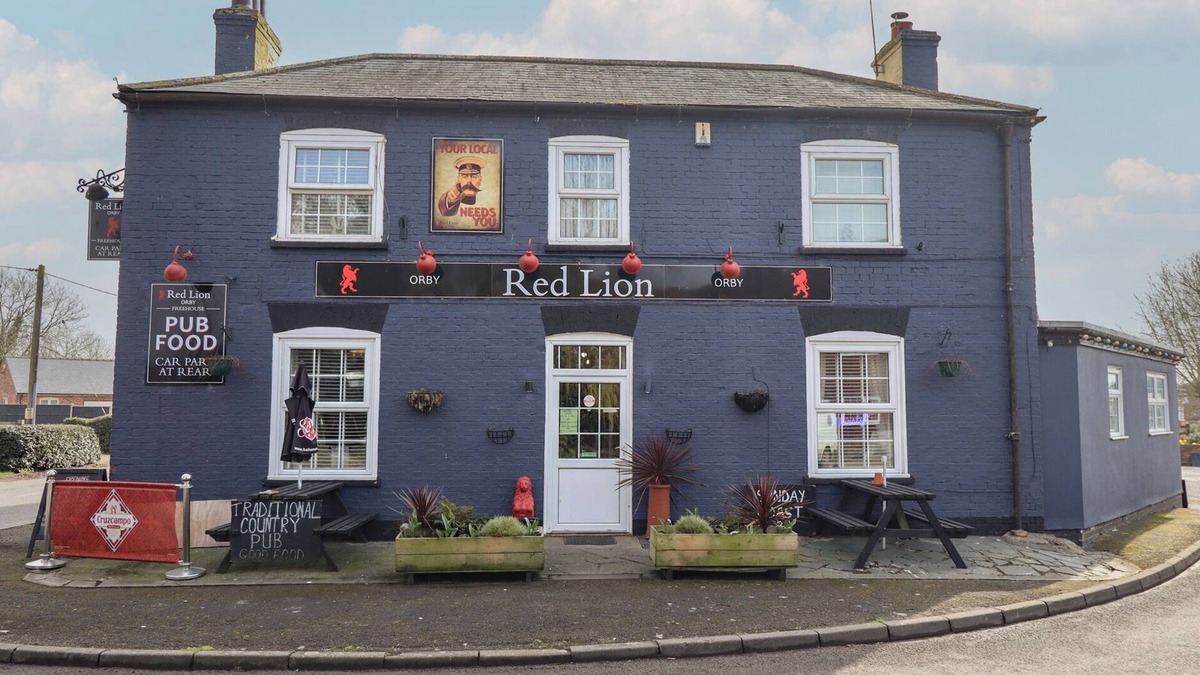 Skegness Cottage | THE OLD STABLES, pet friendly in Burgh Le Marsh