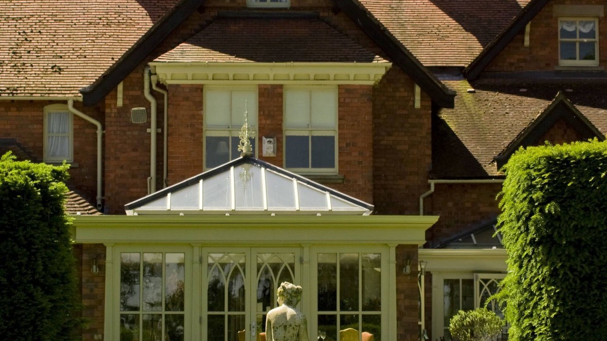 Worfield Hotel | The Old Vicarage Restaurant with Rooms
