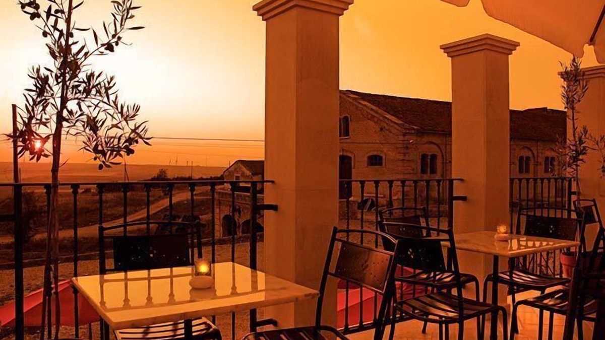 Ripalta Hotel | The Olive Inn