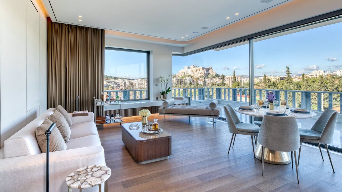 Mets Apartment | The One Acropolis | King Suite with balcony