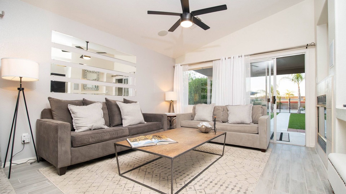 Springer Ranch House | THE ONE! Spa⁕Heated Pool⁕Fire Pit ⁕Putting Green