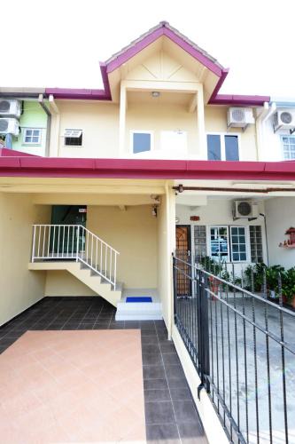Taman Kota Laksamana House | The One Vacation Home