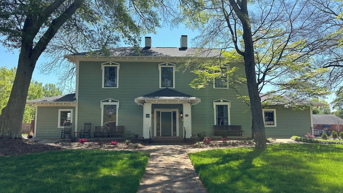 Shelby Bed & Breakfast | The Opal and West House: Shelby's Modern Historic Inn
