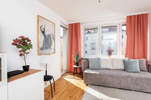Sielce Apartment | The Orange Oasis Mokotow