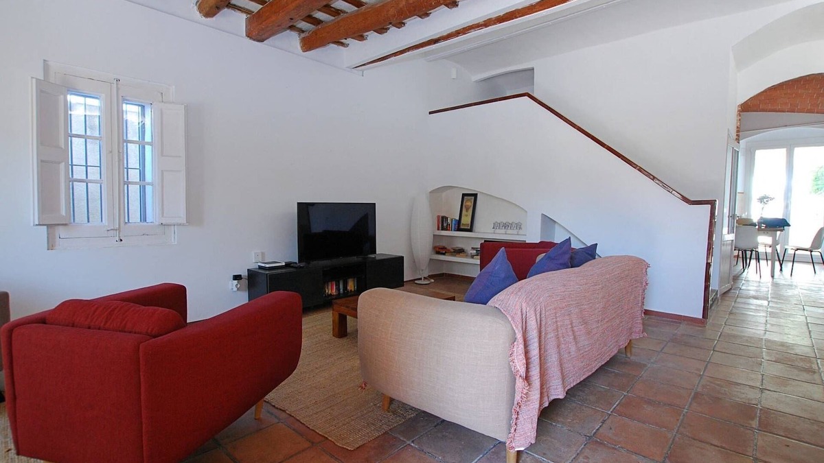 Vilassar de Mar House | The painter's home · Charming house w/terrace, sea views & 2 min beach