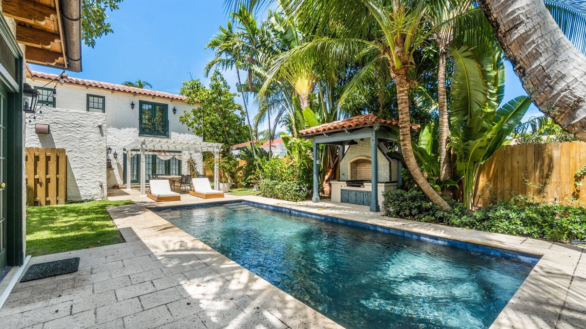 Southside Cottage | The Palm Cottage