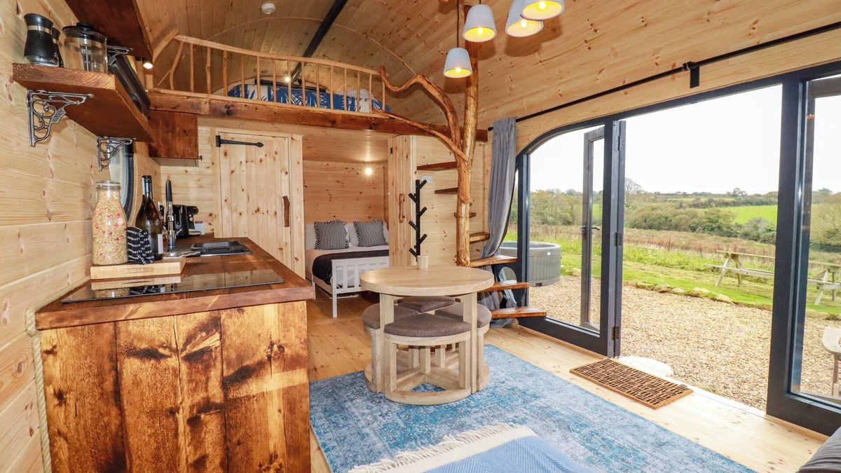 Mabe Cottage | The Palm