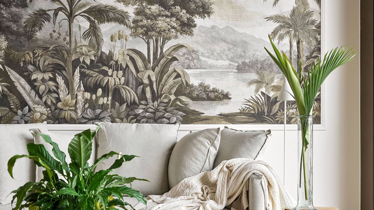Byron Bay Apartment | The Palmetto. Heated pool, walk to beaches, cafes & shops