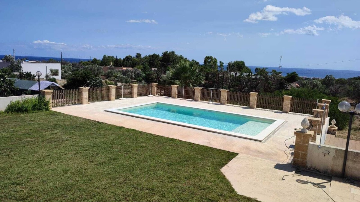 Torre Pali Villa | The Paradise Room - Villa with pool with hydro 3 minutes from the beaches.