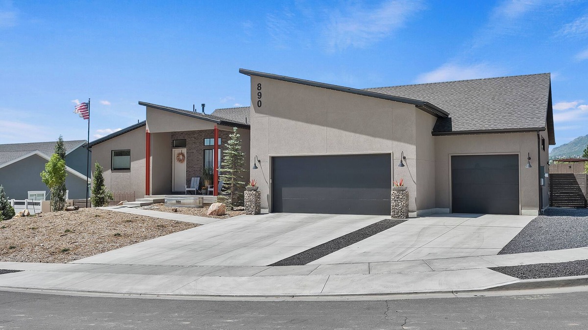 North Ogden House | The Peaceful View Home