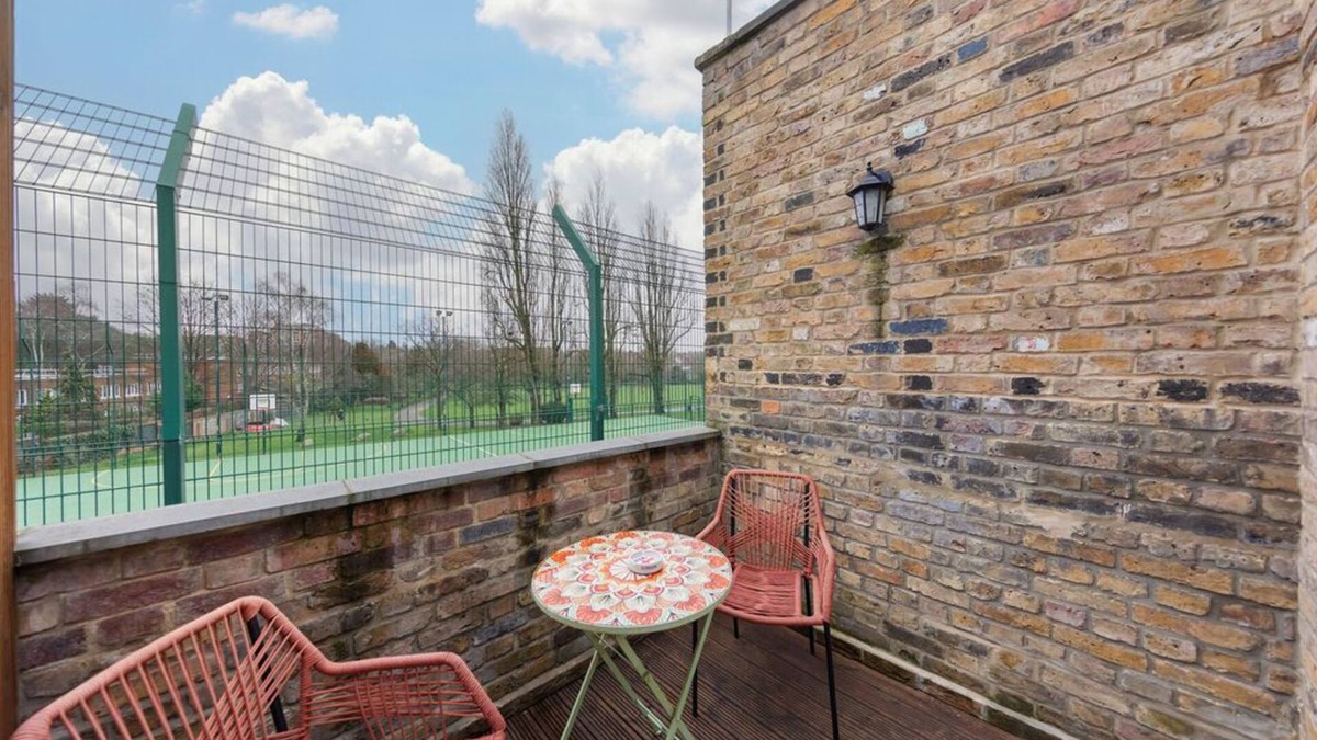 Kilburn Apartment | The Pearl: A 5-Star Boutique Escape in Hampstead