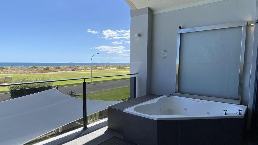 Jurien Bay Apartment | The Pearl