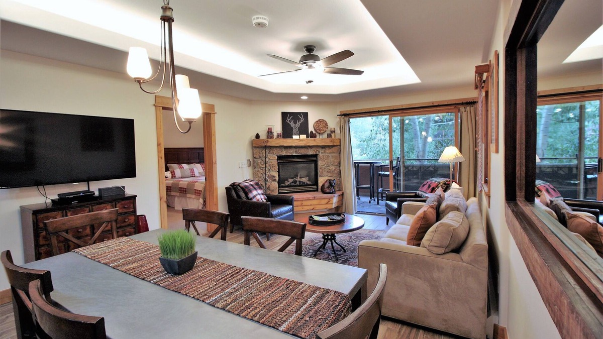 Steamboat Springs Condo | The perfect condo for families - bunkbeds, walk to the slopes, mountain views
