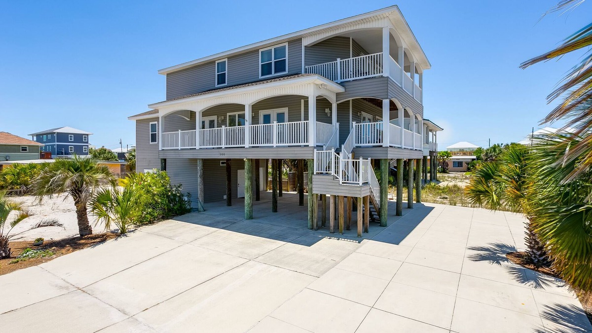 Villa Primera House | The perfect family vacation home! Get your Latitude Adjustment at the beach!