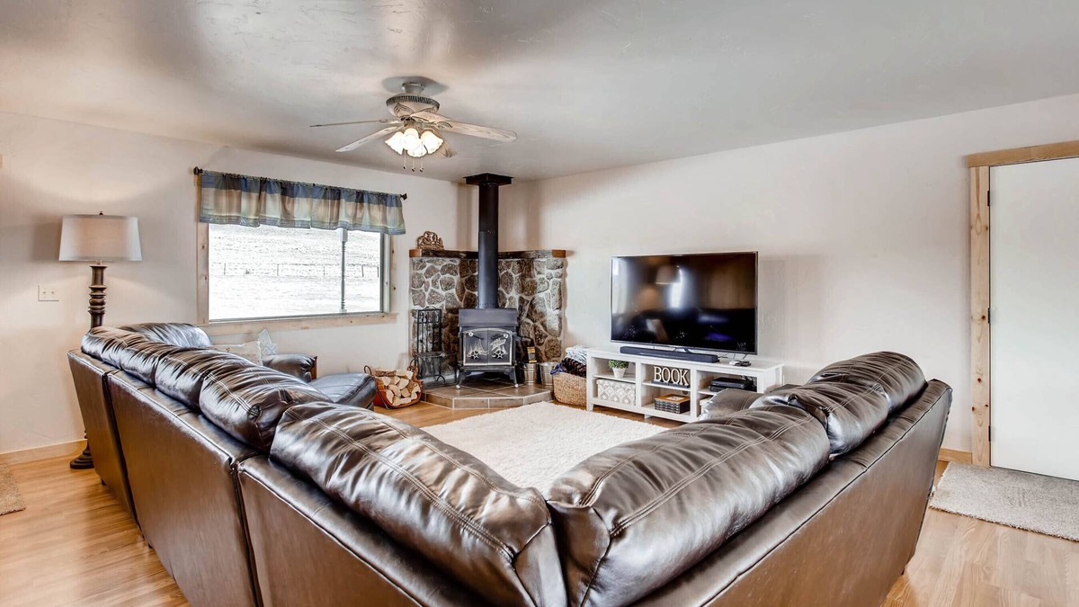 Jefferson House | The perfect location for your mountain getaway. 4WD Required during the winter.