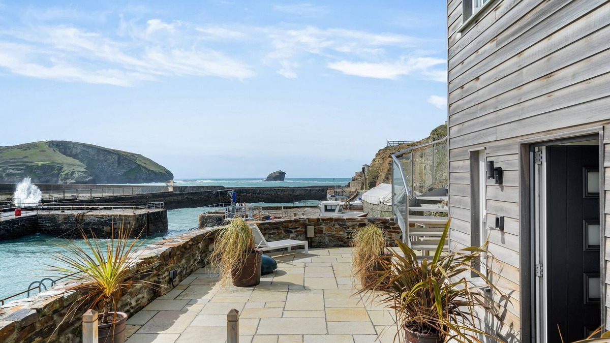 Portreath Apartment | The perfect luxury coastal property to enjoy this magnificent location